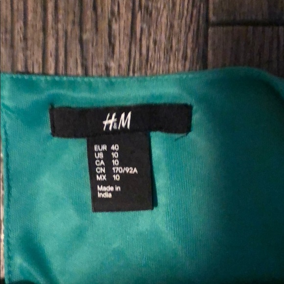 Green Petal Front Dress - Picture 5 of 5